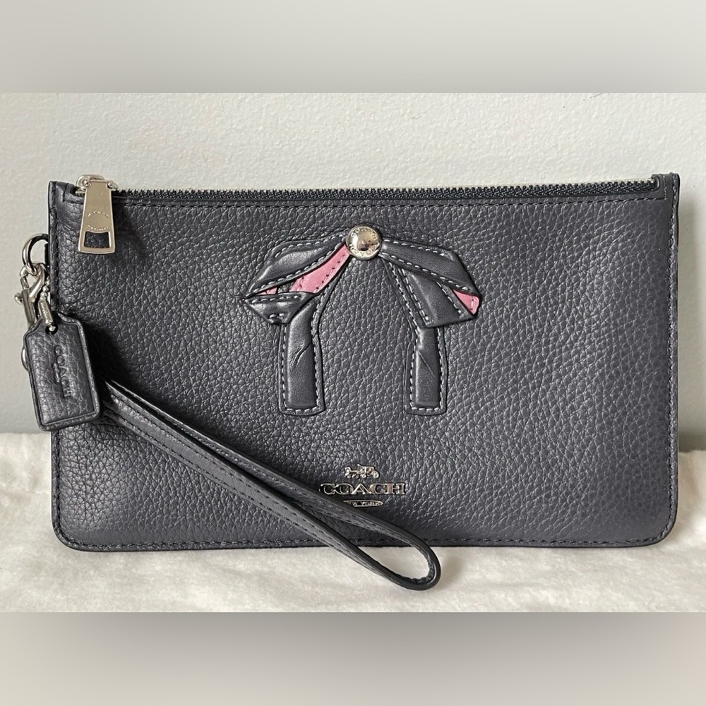 COACH Crosby Clutch Bow Appliqué Navy Blue Leather/ Silver/ Pink Bow/ Phone Slot